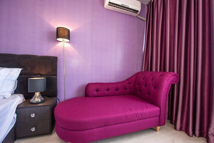 Room 3 of 25