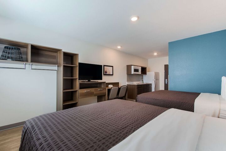 2 Queen Beds (6 of 23)