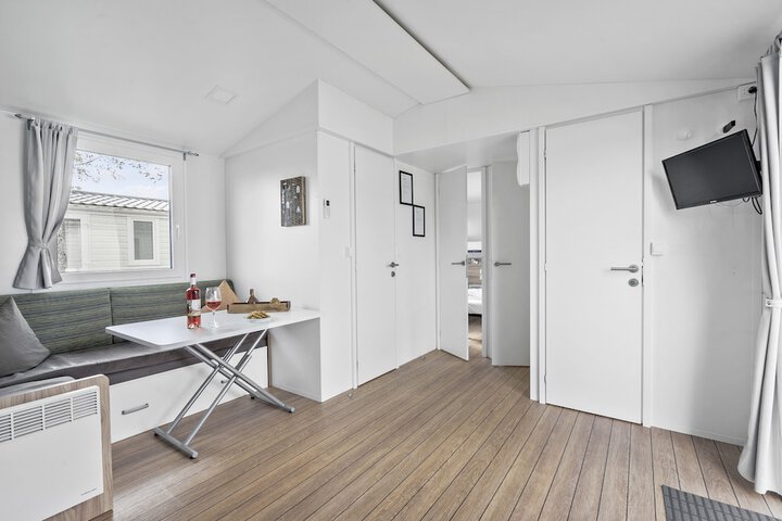 Room 3 of 25