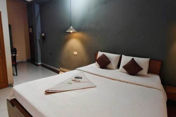 Room 15 of 83