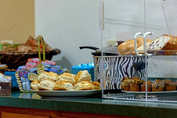 Breakfast/Coffee Service 56 of 109