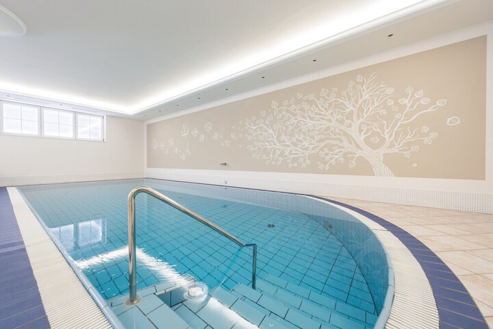 Pool Hotel