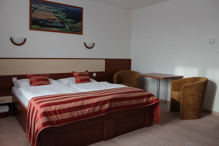 Room 5 of 59