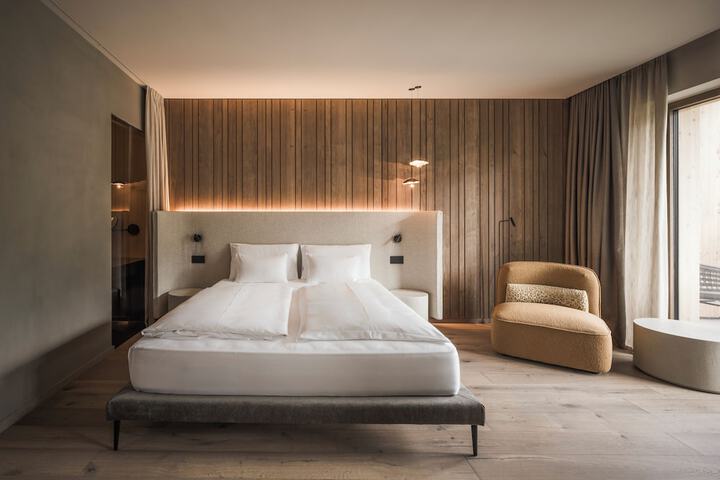 Room 20 of 115