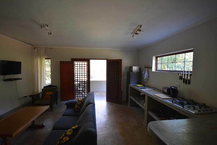 Room 25 of 108