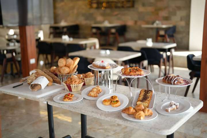 Breakfast/Coffee Service 58 of 101