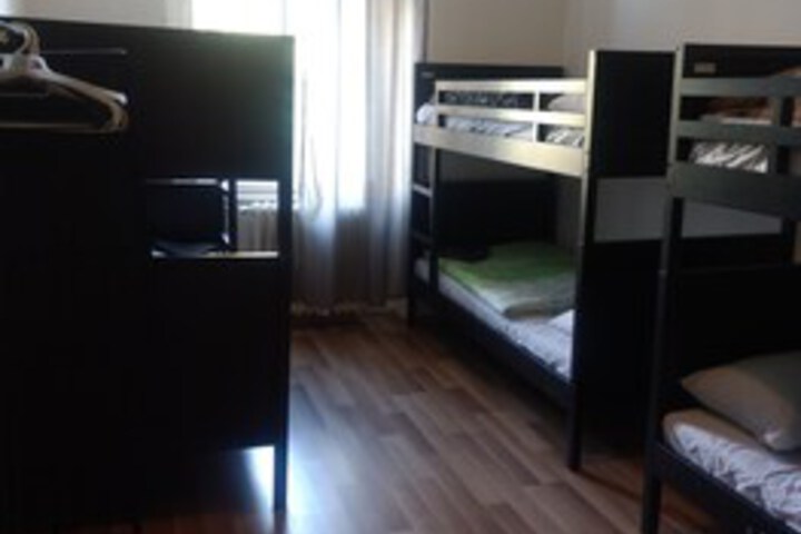 Room 27 of 84