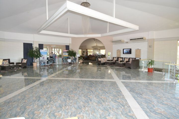 Hotel Lobby