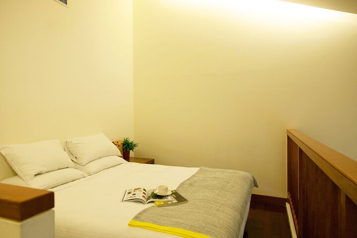 Room 12 of 50