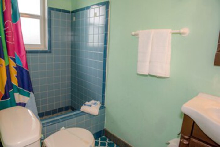 Room 3 of 43