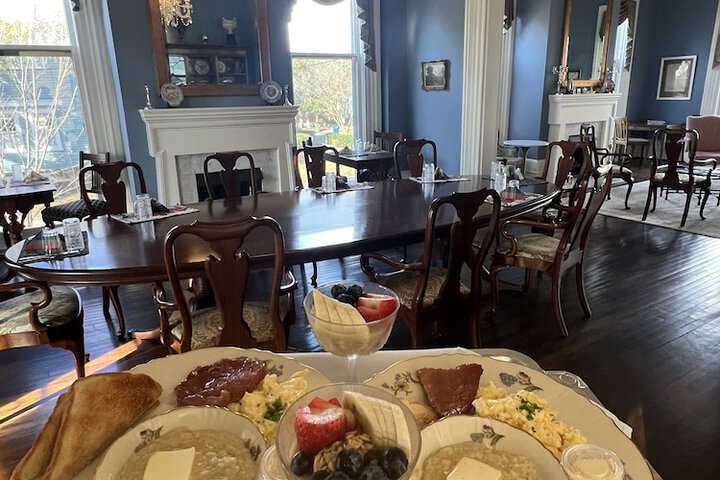 Breakfast/Coffee Service 127 of 142