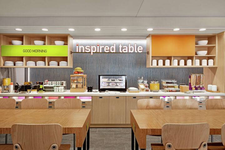 Breakfast area