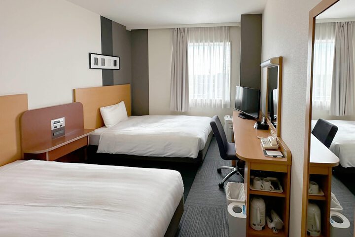 Room 12 of 44