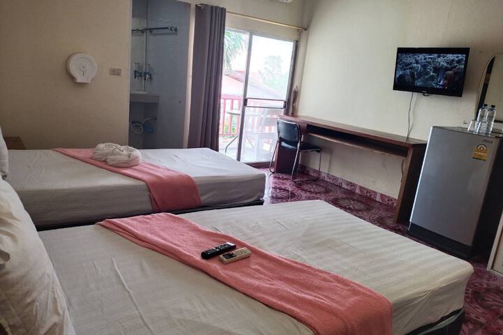 Room 40 of 97