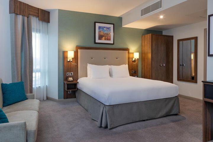 Room 15 of 160