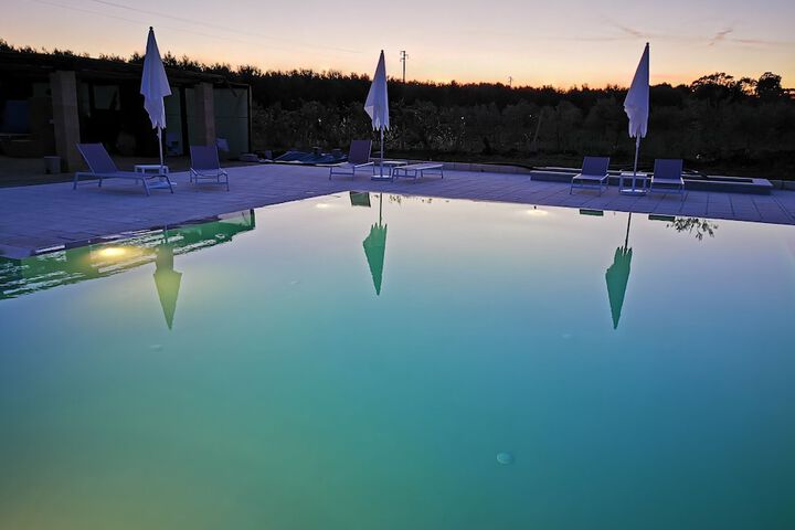 Pool 33 of 74