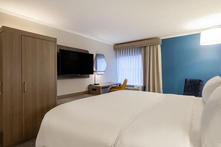 Room 7 of 56