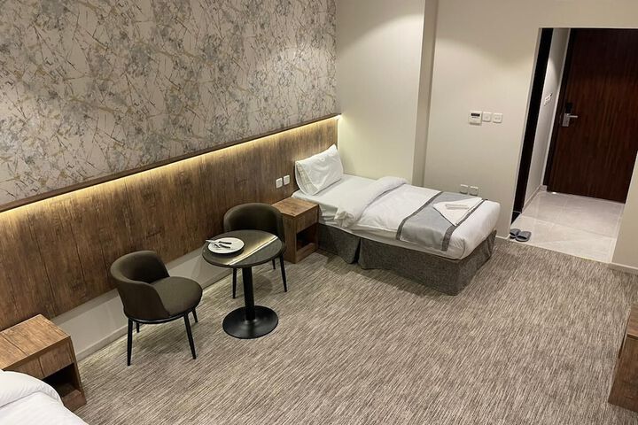 Room 15 of 27