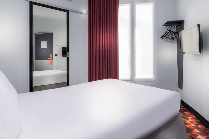 Room 31 of 52