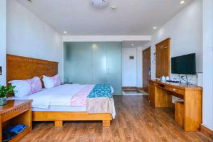 Room 7 of 7