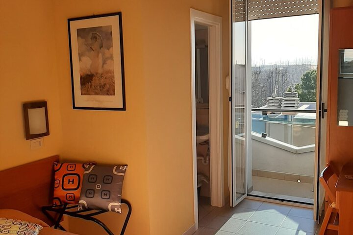 Room 14 of 54