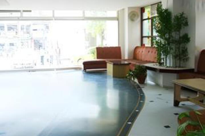 Pool 2 of 10