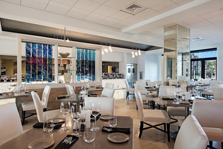 Dining 82 of 110