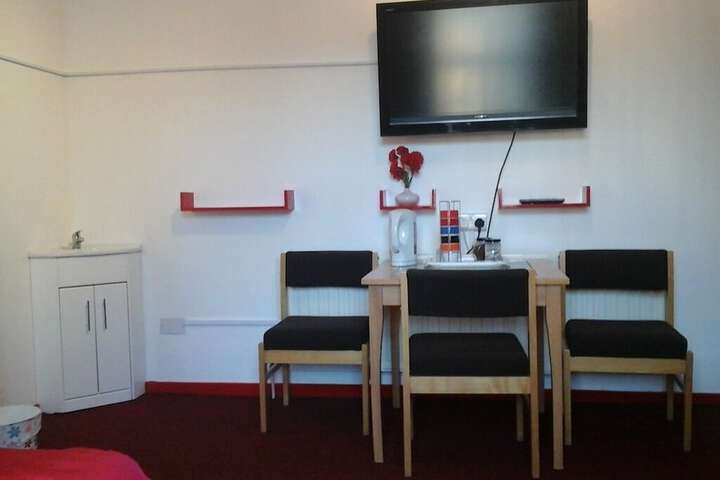 Room 14 of 22