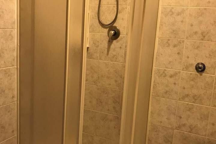 Room 16 of 48