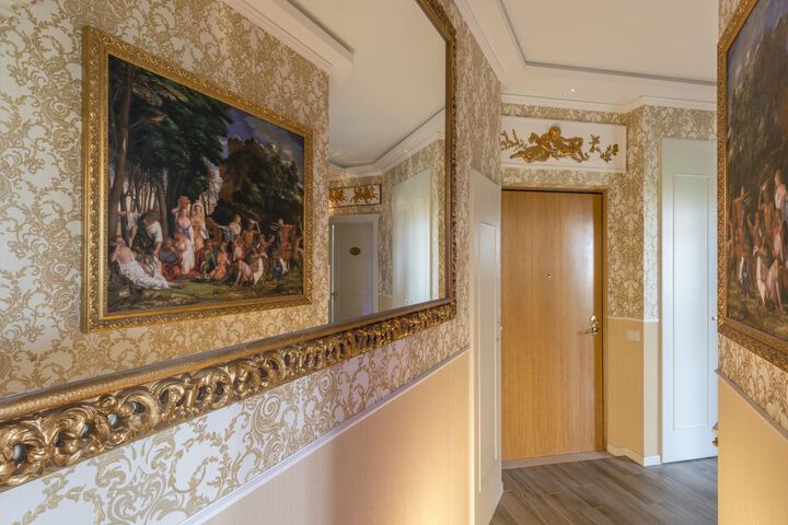 Ballroom/Hall 46 of 60