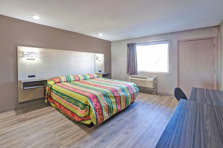 Room 7 of 31