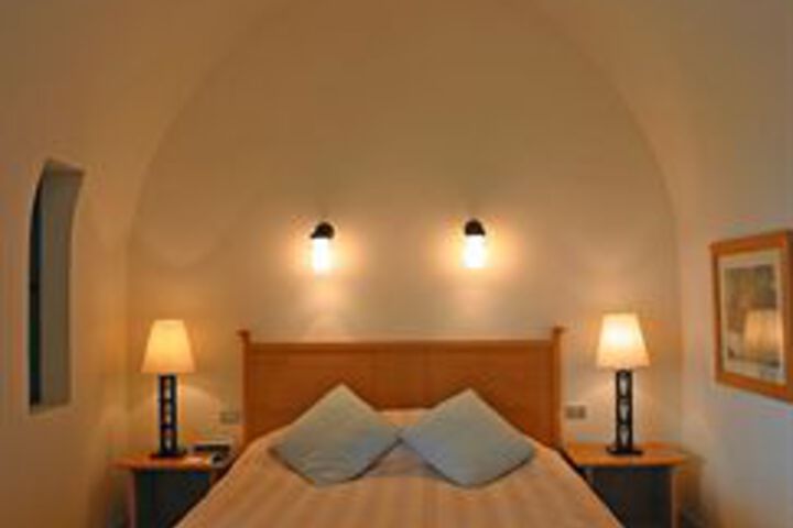 Room 8 of 26
