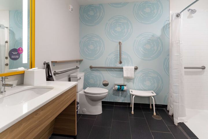 Bathroom shower