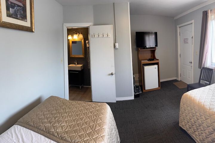 Room 11 of 47