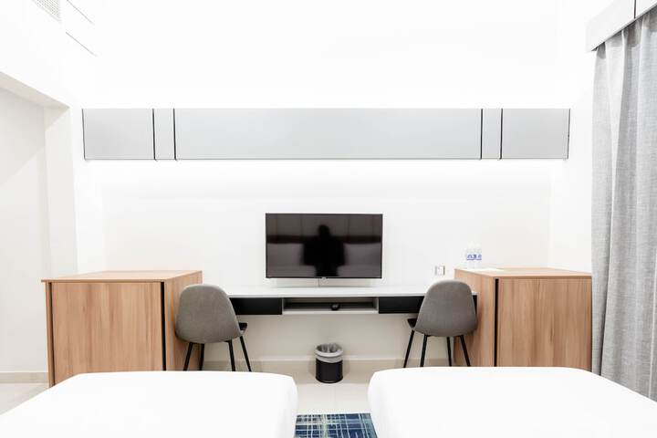 Room 9 of 44