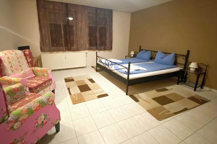 Room 7 of 15