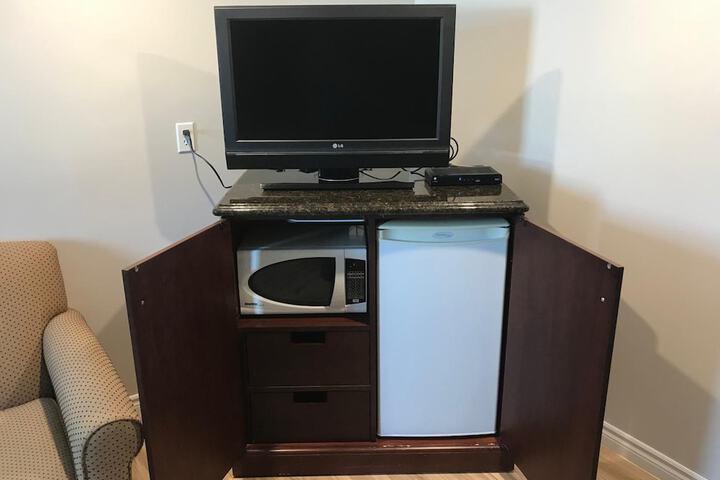 Room 5 of 20