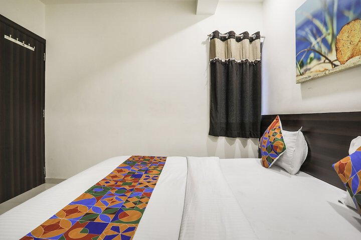 Room 20 of 34