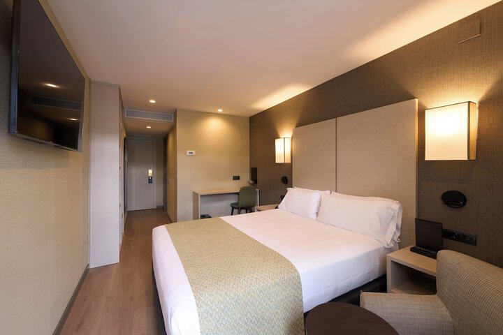 Room 25 of 86