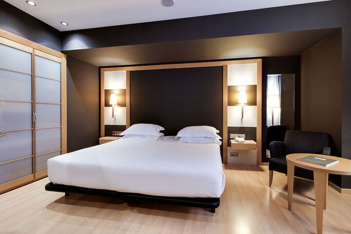 Room 21 of 111