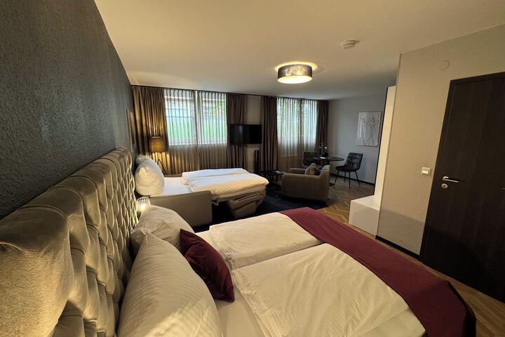 Room 16 of 35