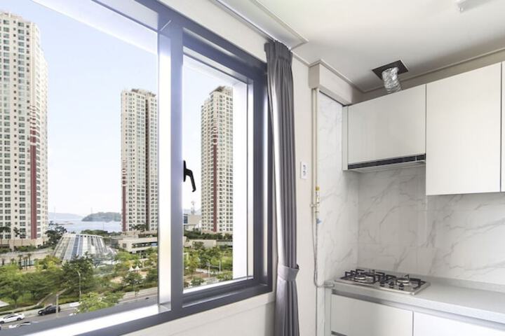 Room 26 of 66