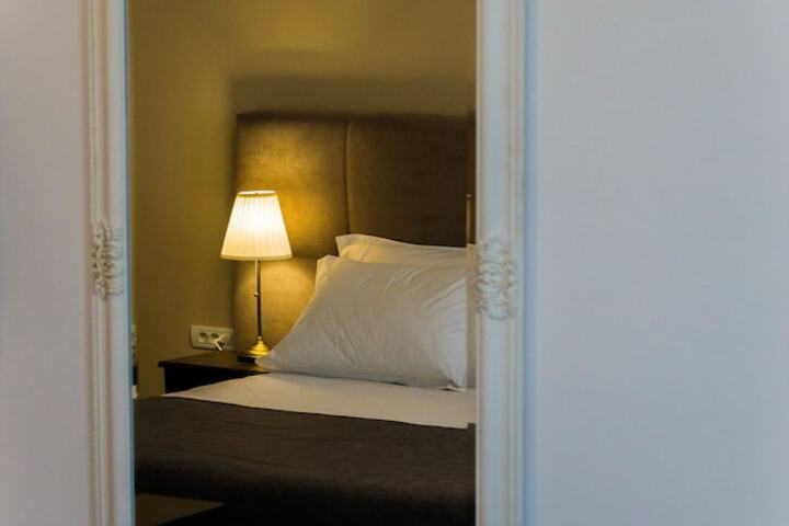 Room 7 of 47