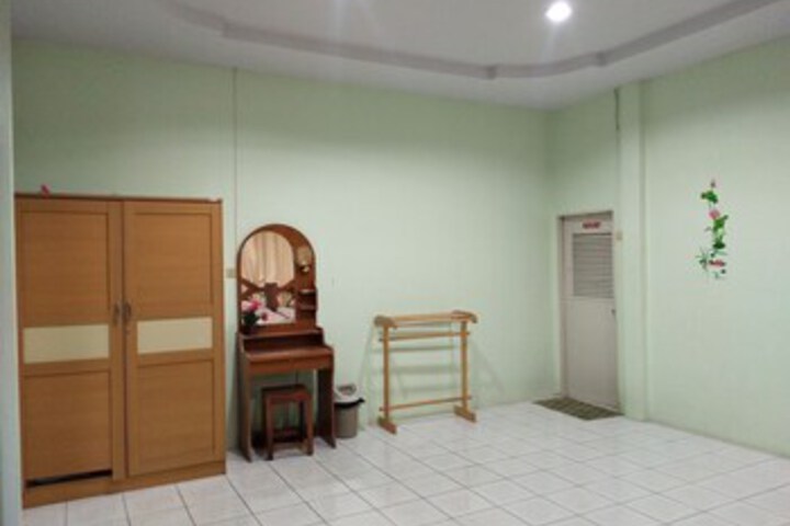 Room 36 of 50