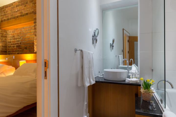 Hotel Interior 114 of 121