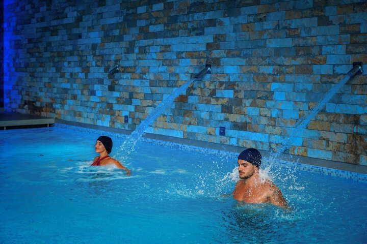 Pool 21 of 59