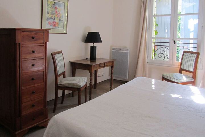 Room 5 of 39