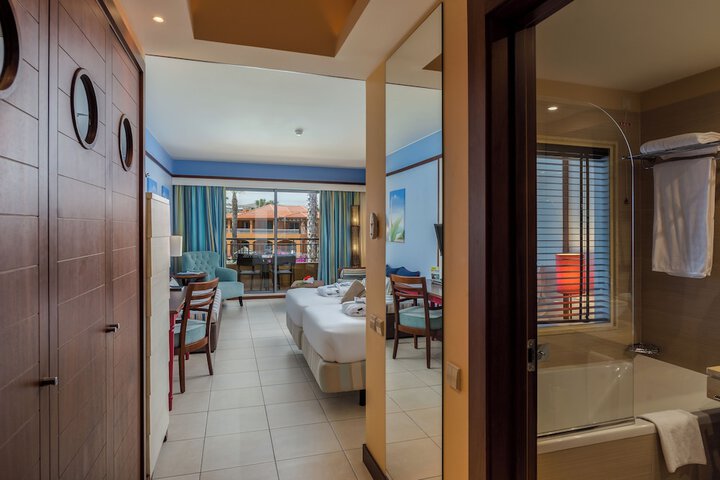Room 20 of 47