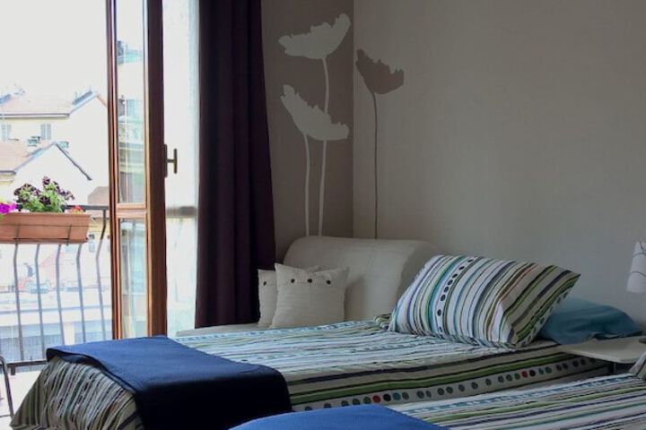Room 4 of 50