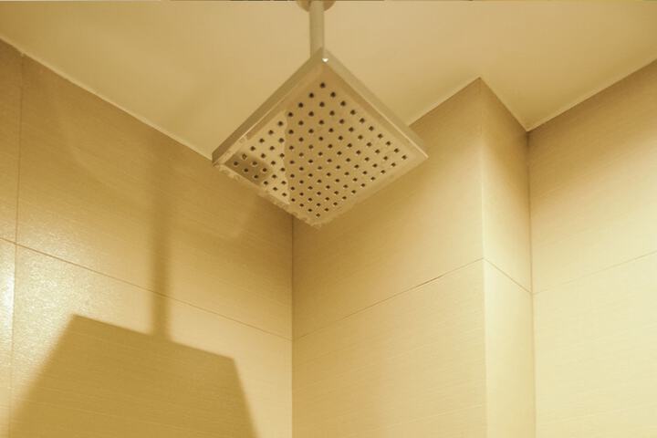 Room 26 of 32